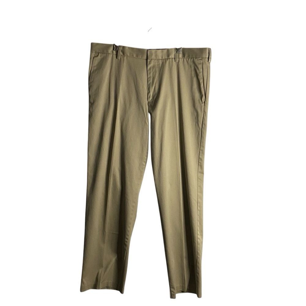 Dockers Men’s Tan Straight Leg Classic Chino Pant